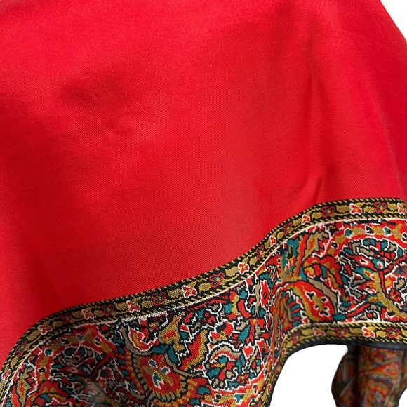 PERRY ELLIS RED, BLACK & GREEN TAPESTRY DESIGN 100% SILK SCARF - Picture 11 of 16